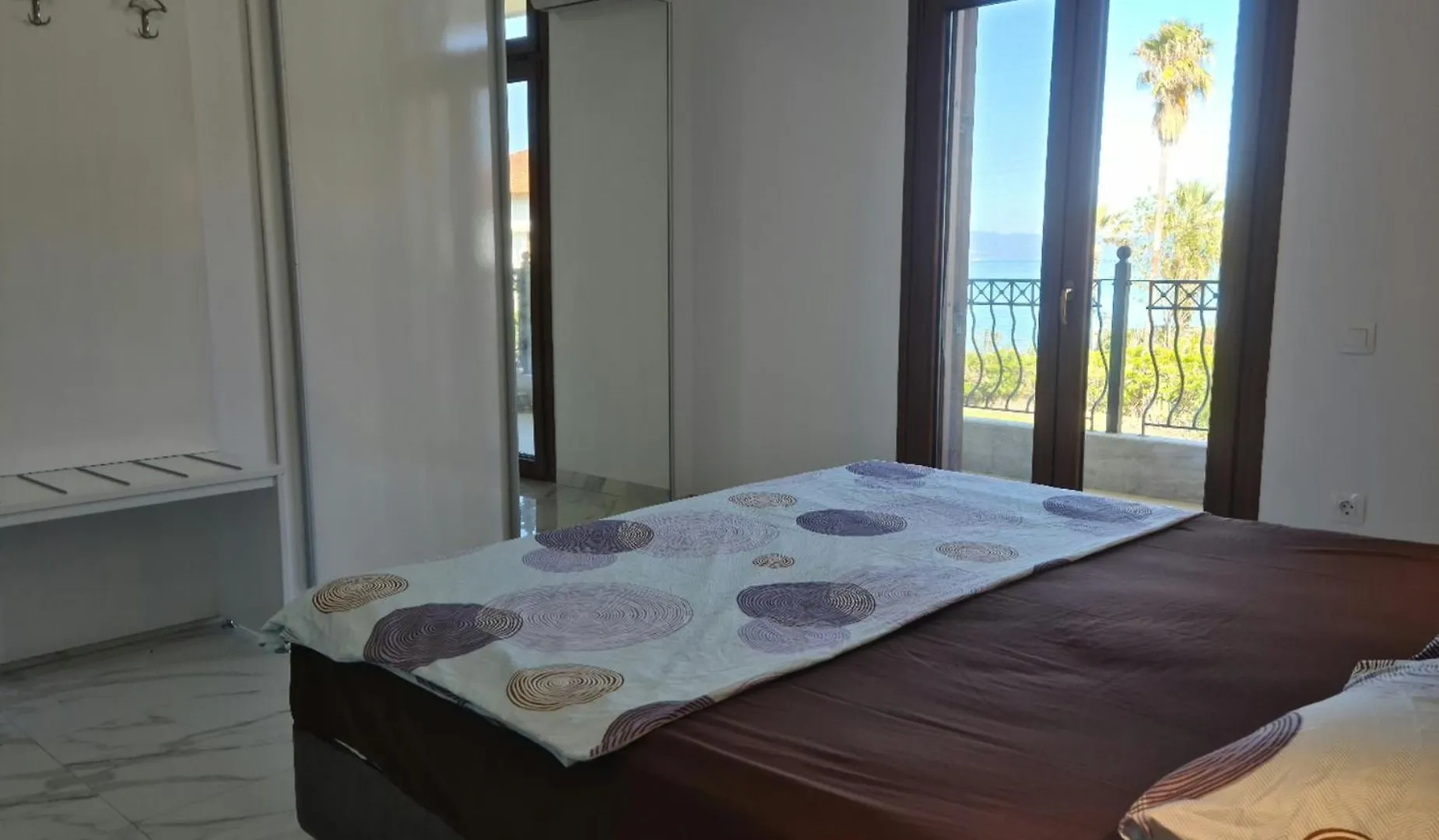 Akti Hanioti Villas